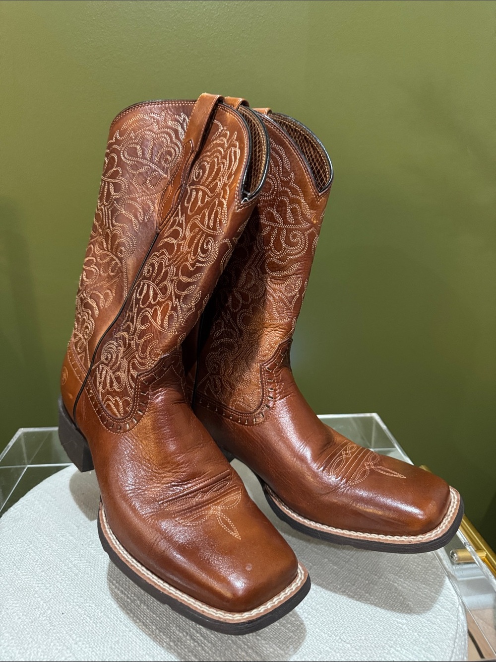 Ariat Brown Leather Embroidered Western Boots